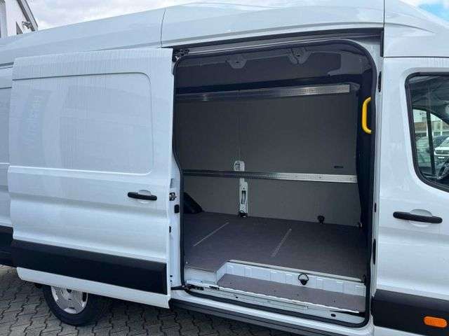 Fahrzeugbild eines Ford Transit