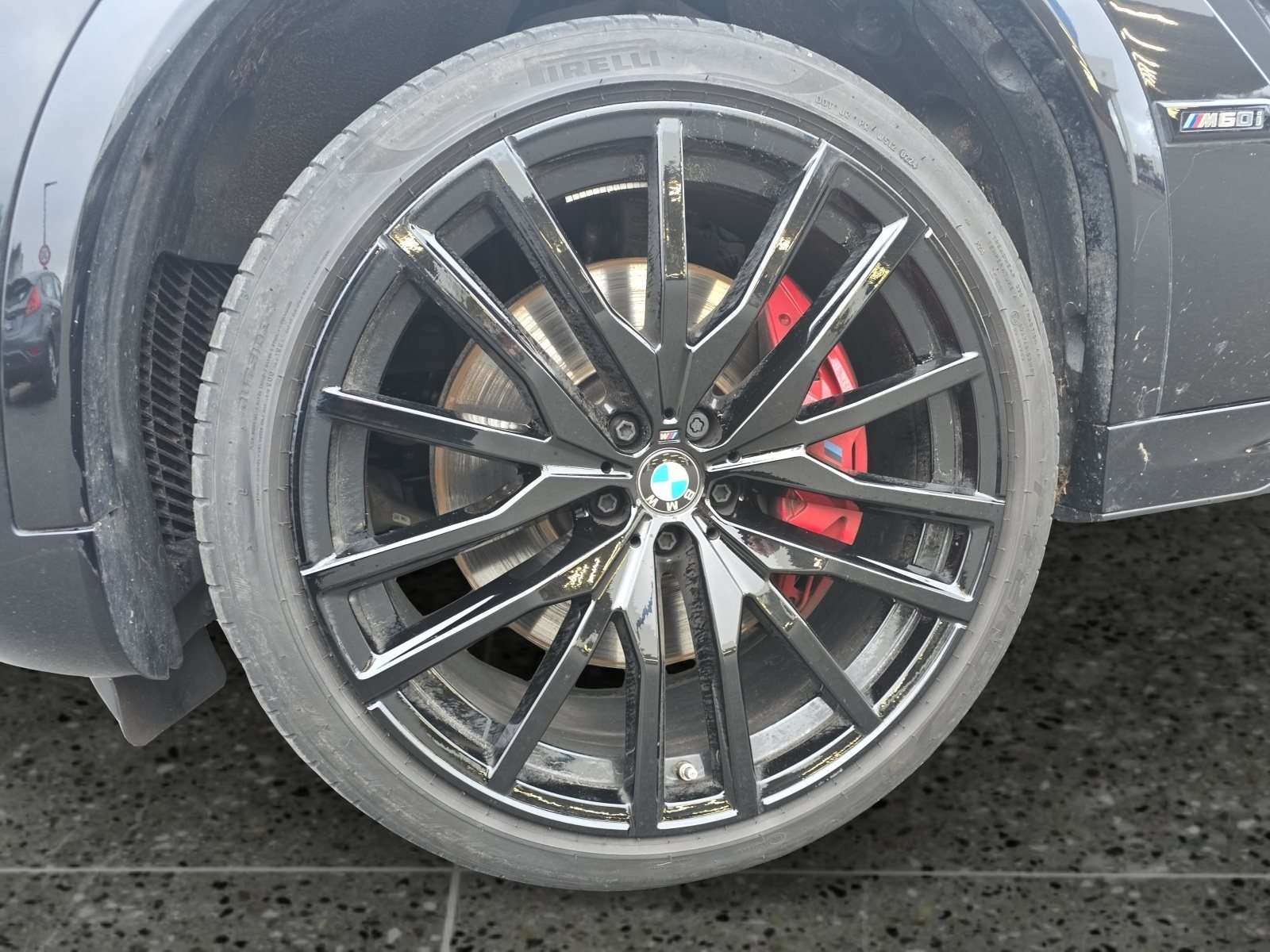 Fahrzeugbild eines BMW X6