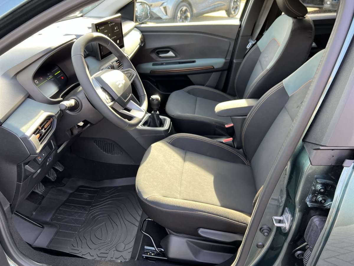 Fahrzeugbild eines Dacia Jogger