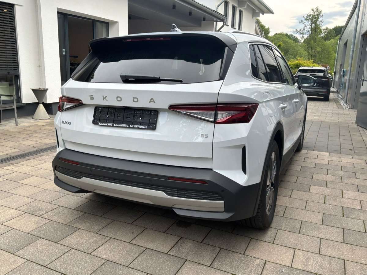 Fahrzeugbild eines Skoda ELROQ