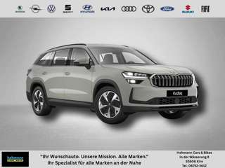 Schräge Frontansicht auf einen Skoda Kodiaq , freigestellt