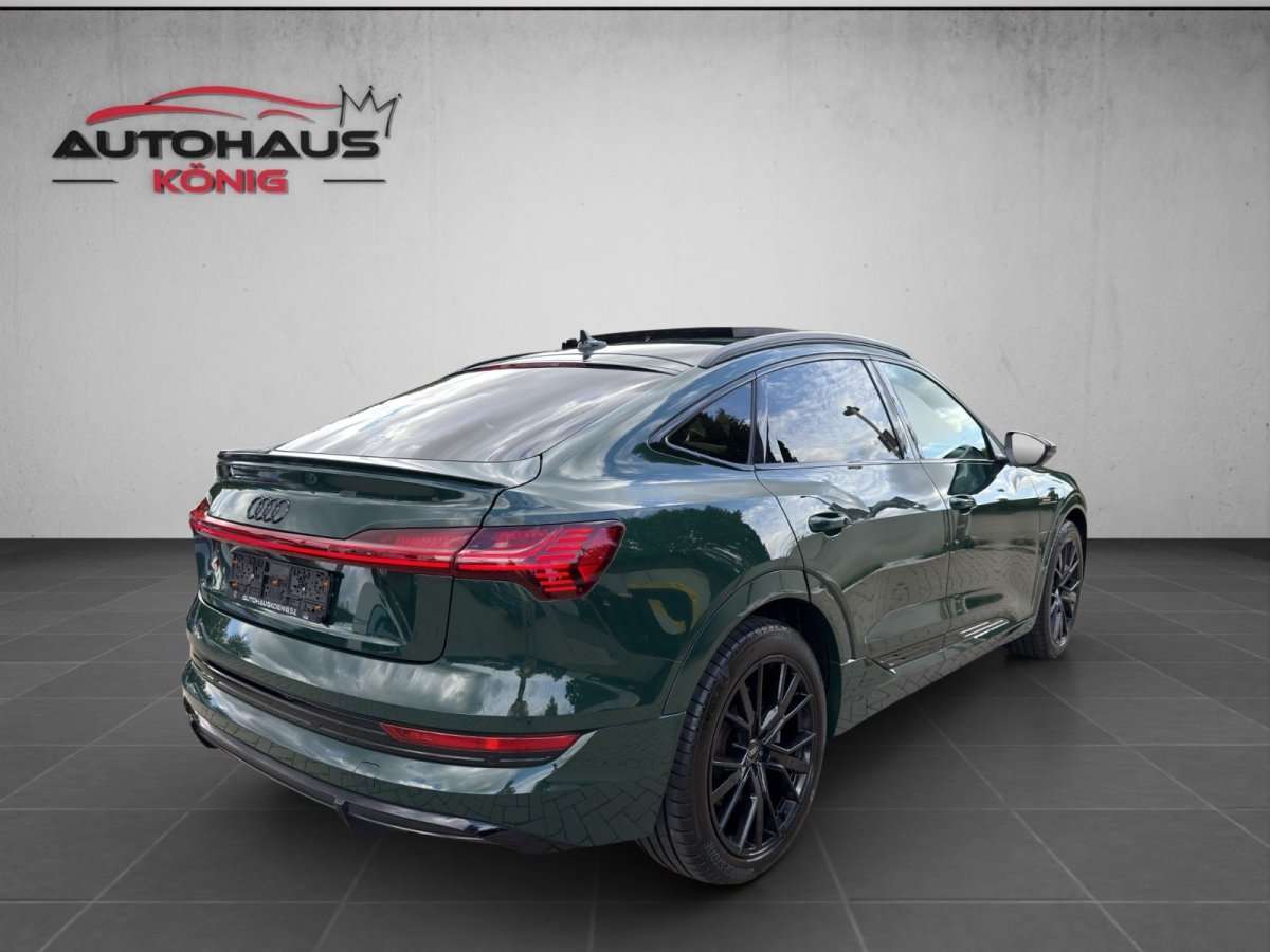 Fahrzeugbild eines Audi e-tron