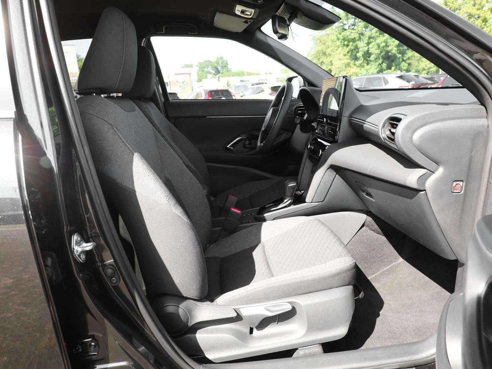 Fahrzeugbild eines Toyota Yaris Cross