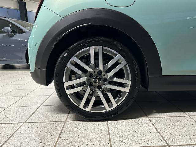 Fahrzeugbild eines MINI COOPER