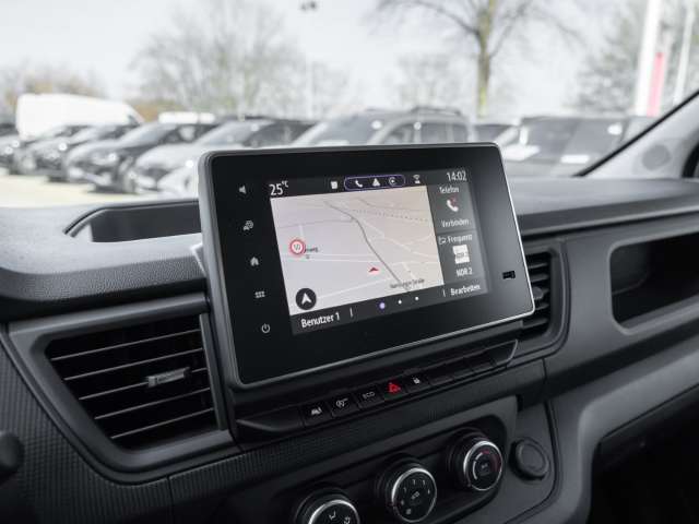Fahrzeugbild eines Nissan Primastar