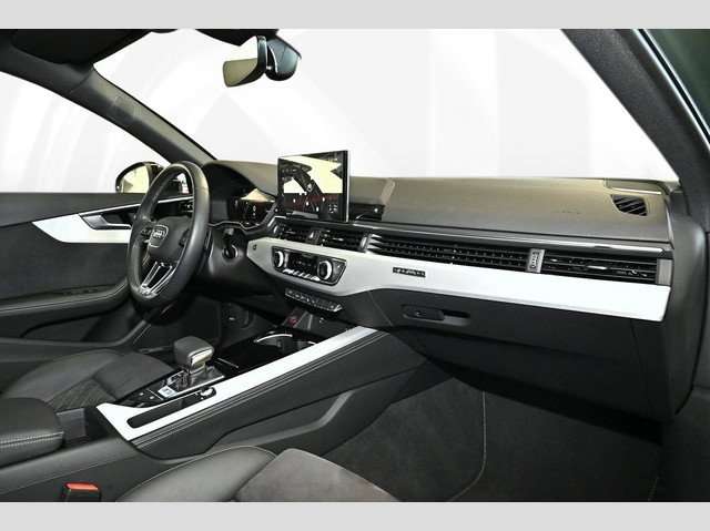 Fahrzeugbild eines Audi S4