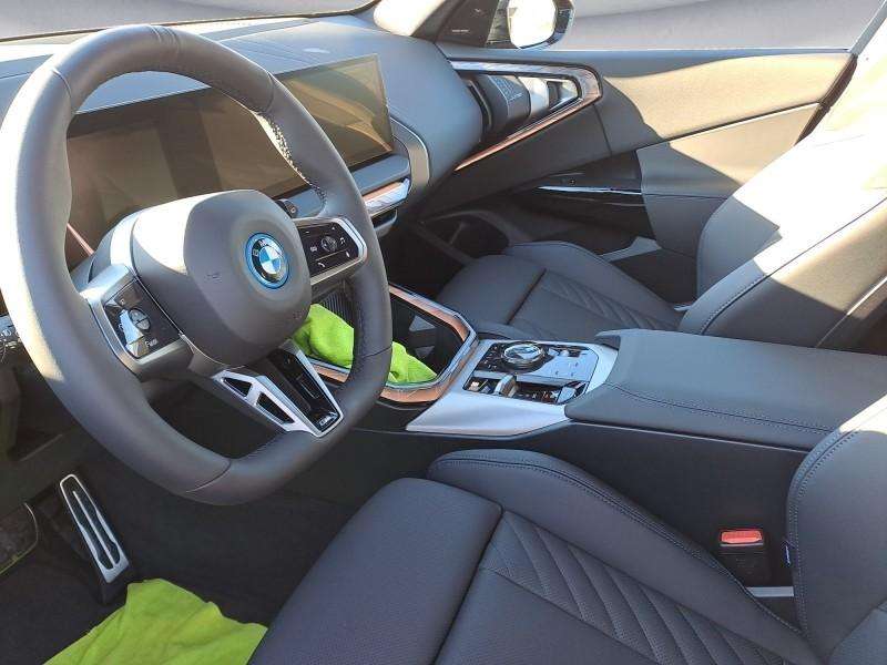 Fahrzeugbild eines BMW X3