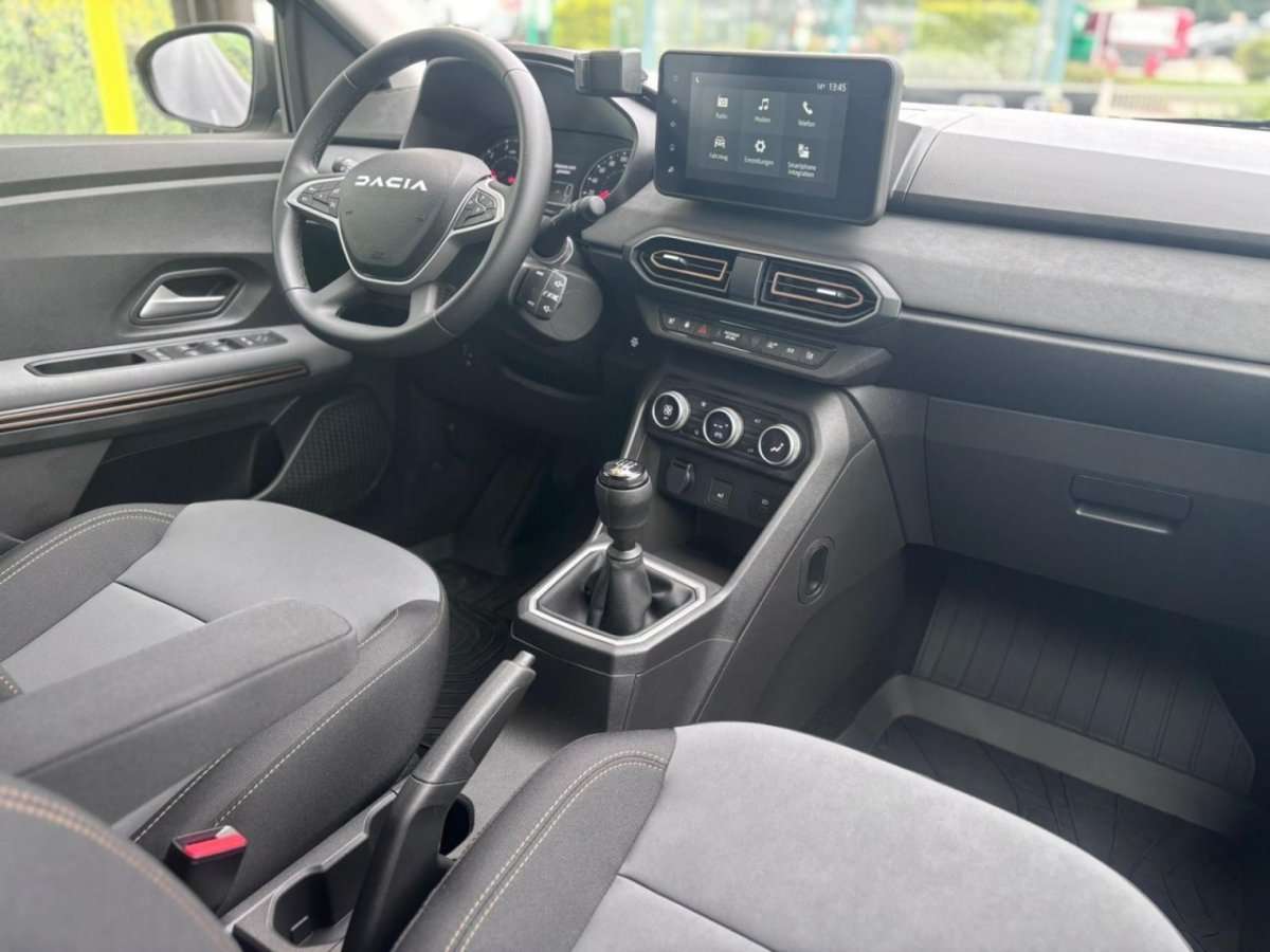 Fahrzeugbild eines Dacia Jogger