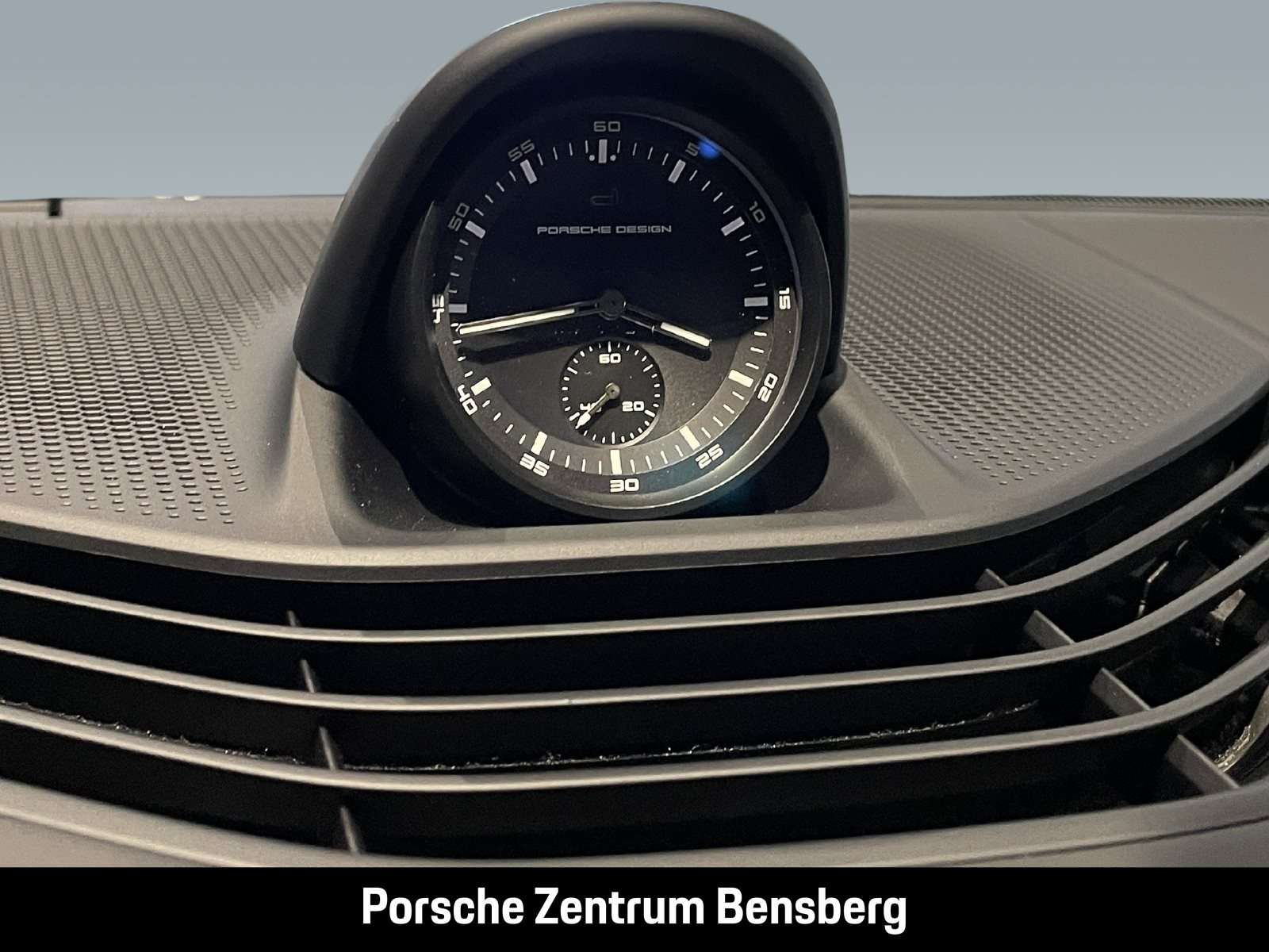 Fahrzeugbild eines Porsche Taycan