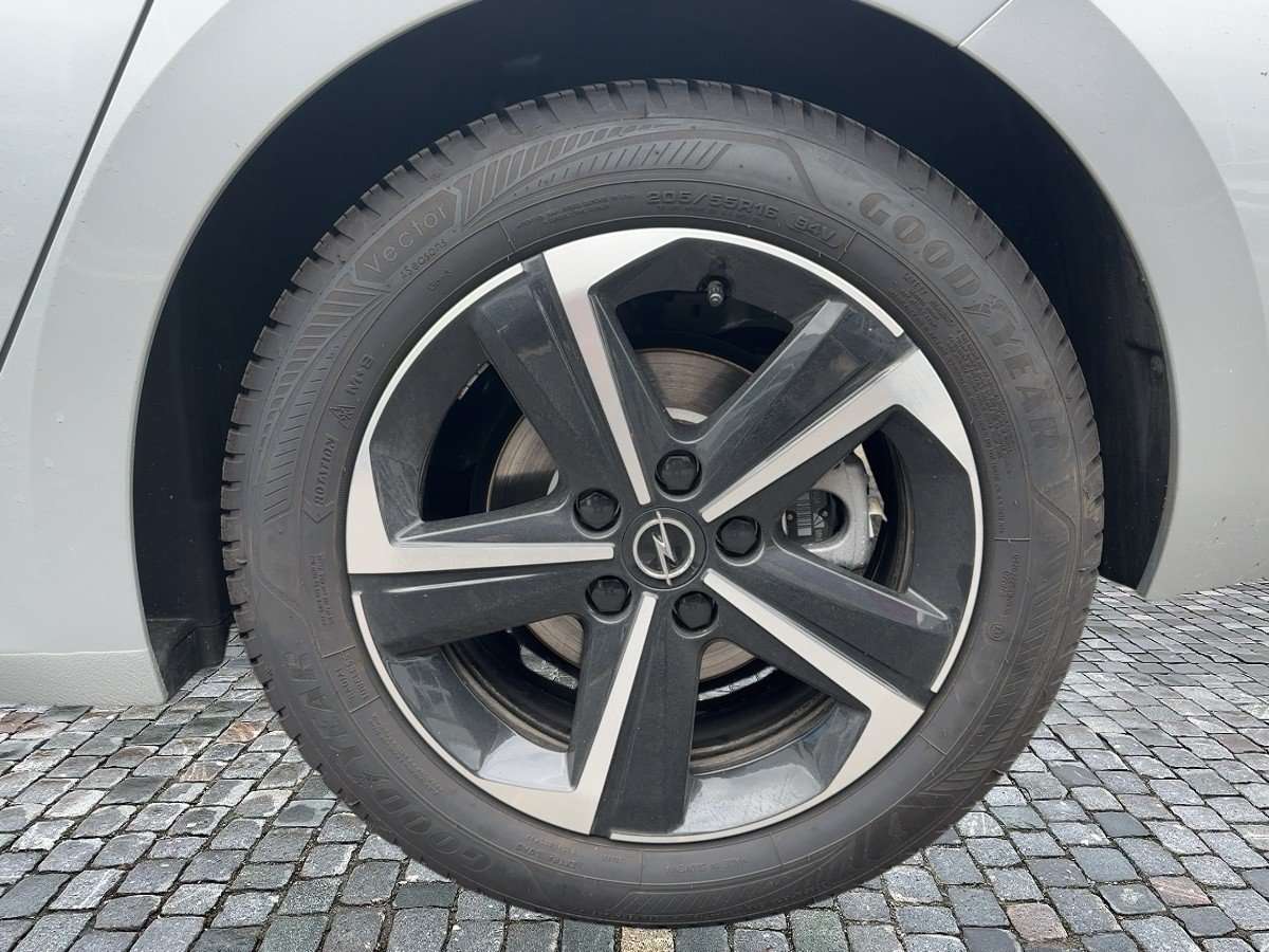 Fahrzeugbild eines Opel Astra