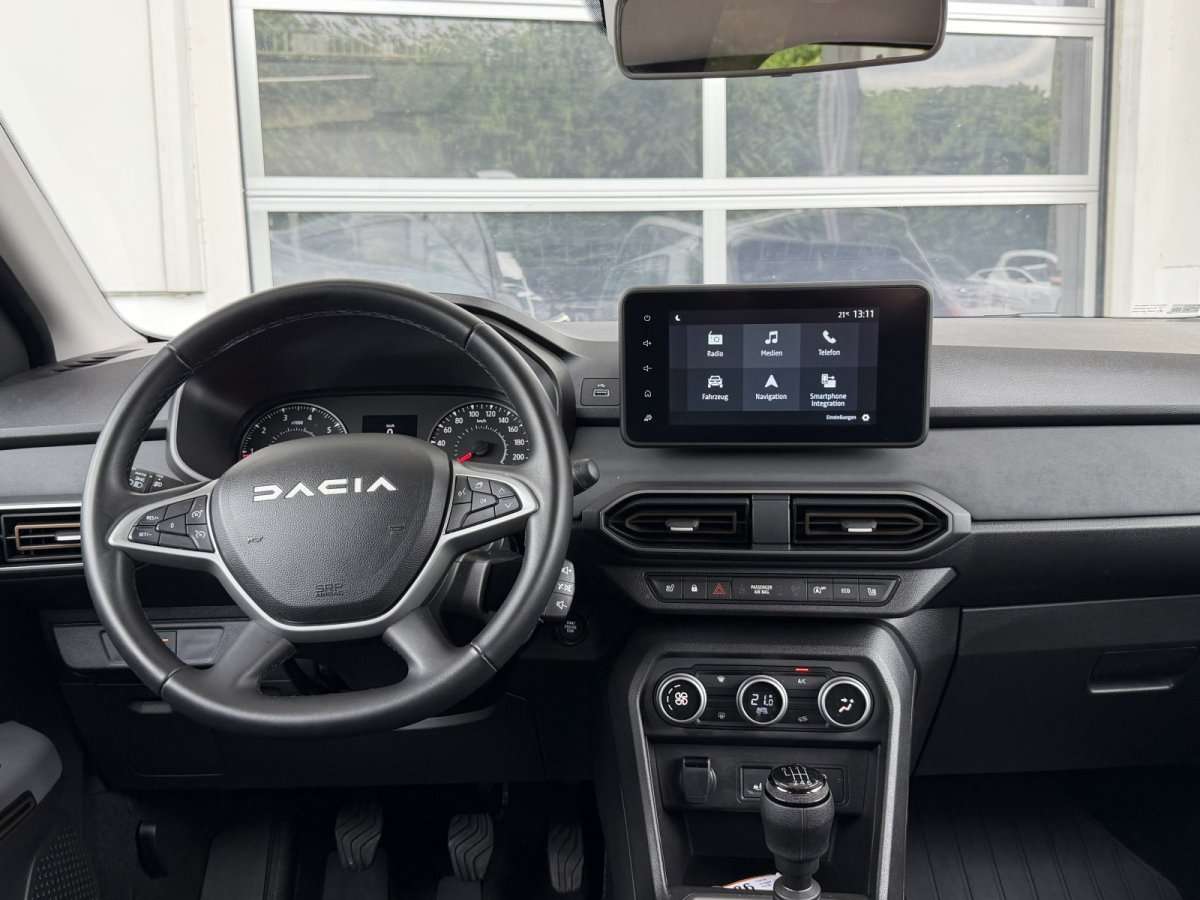 Fahrzeugbild eines Dacia Jogger