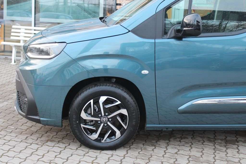 Fahrzeugbild eines Toyota Proace City