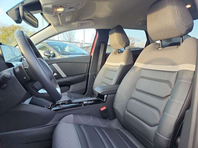 Fahrzeugbild eines Citroën C4 X