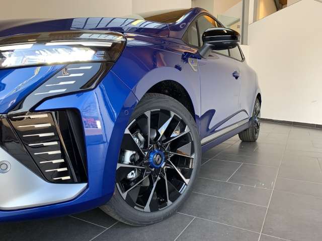 Fahrzeugbild eines Renault Clio