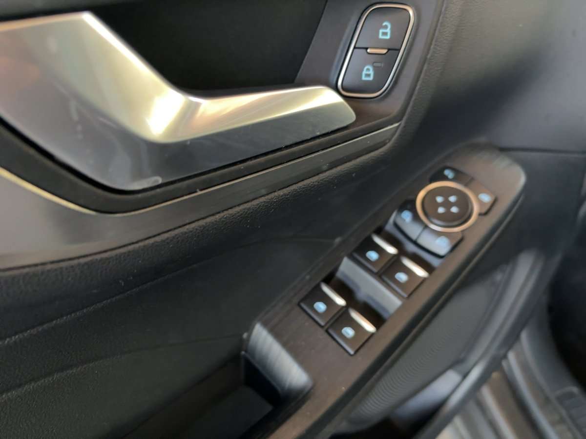 Fahrzeugbild eines Ford Kuga