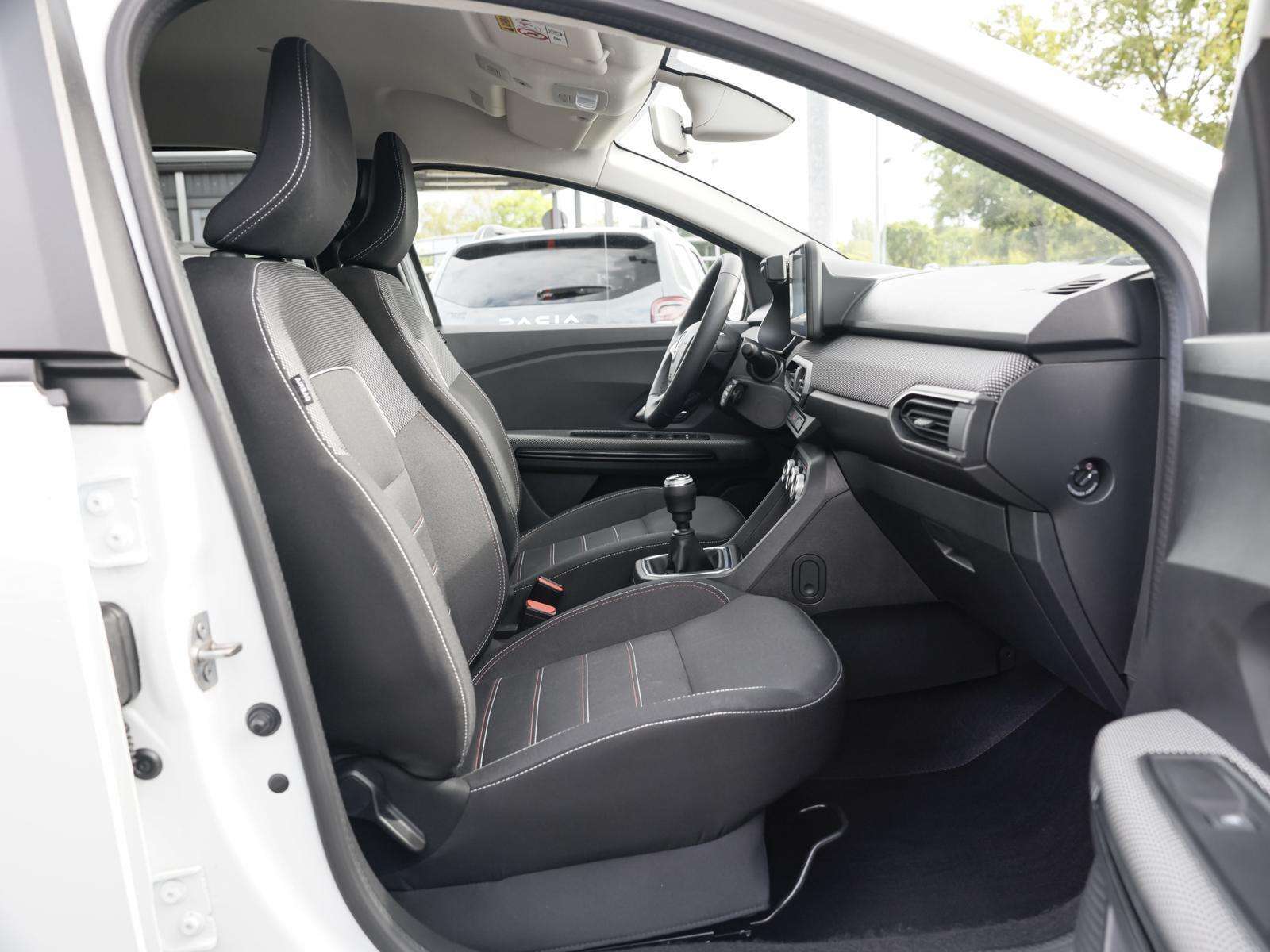 Fahrzeugbild eines Dacia Jogger