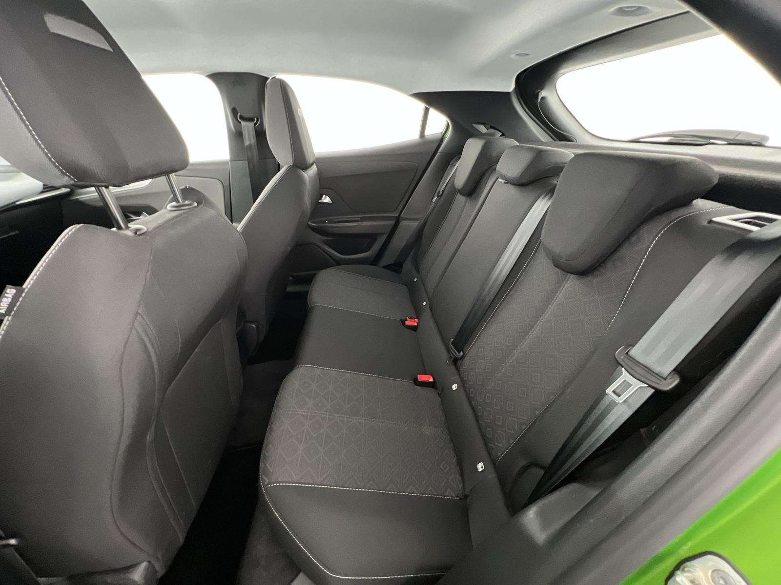 Fahrzeugbild eines Opel Mokka Electric