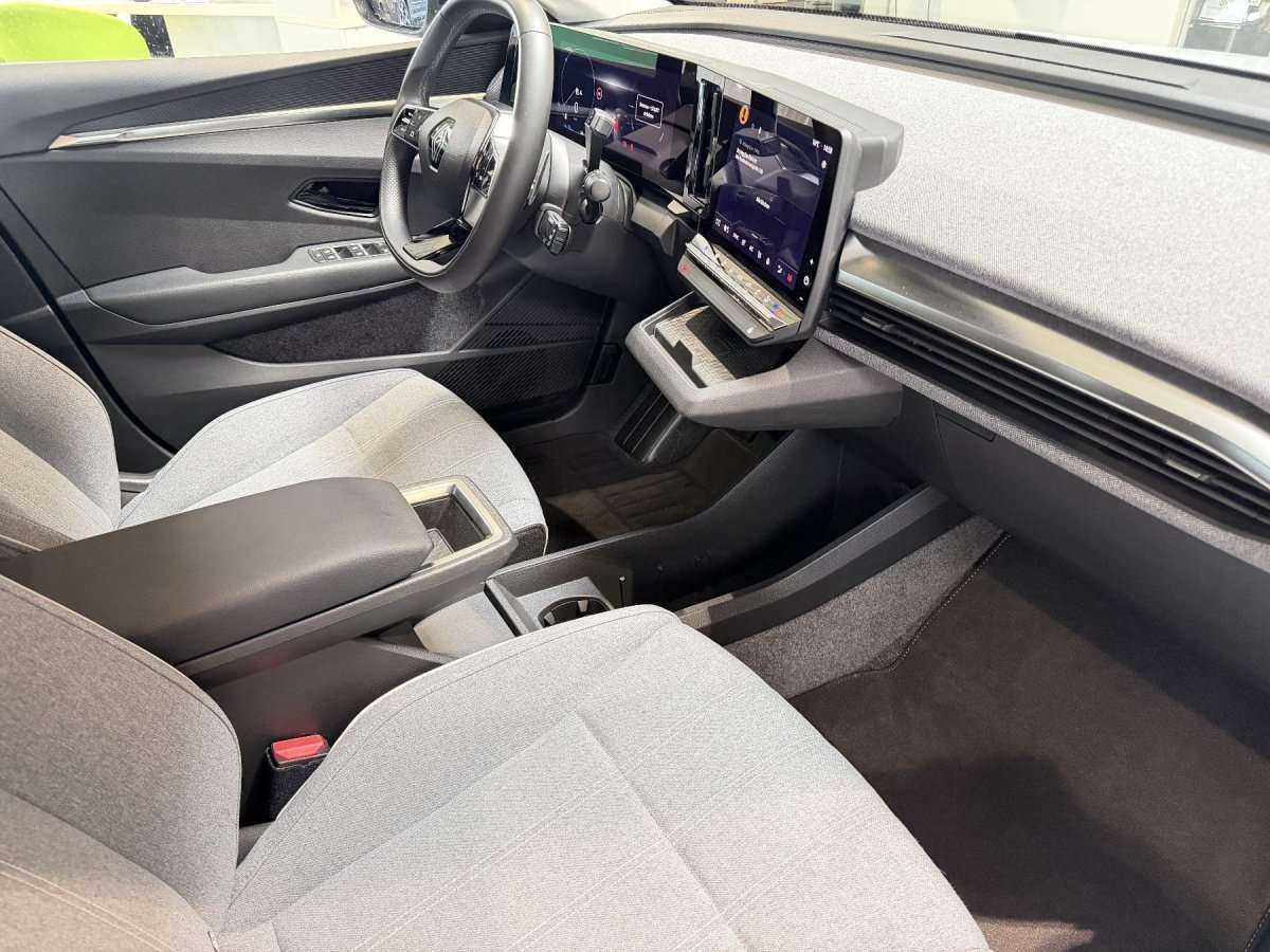 Fahrzeugbild eines Renault Megane E-TECH