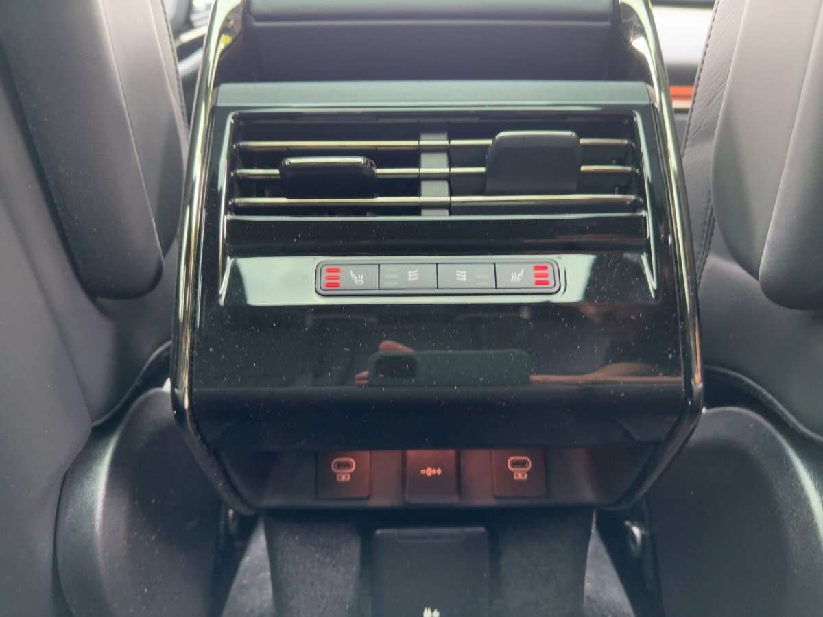 Fahrzeugbild eines Land Rover Range Rover Sport