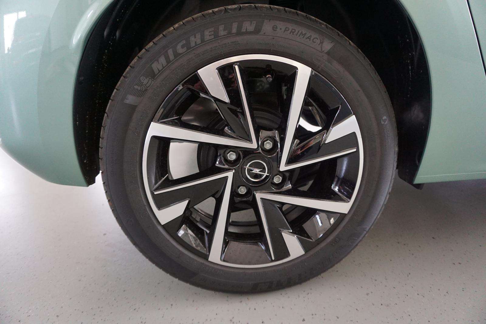 Fahrzeugbild eines Opel Corsa