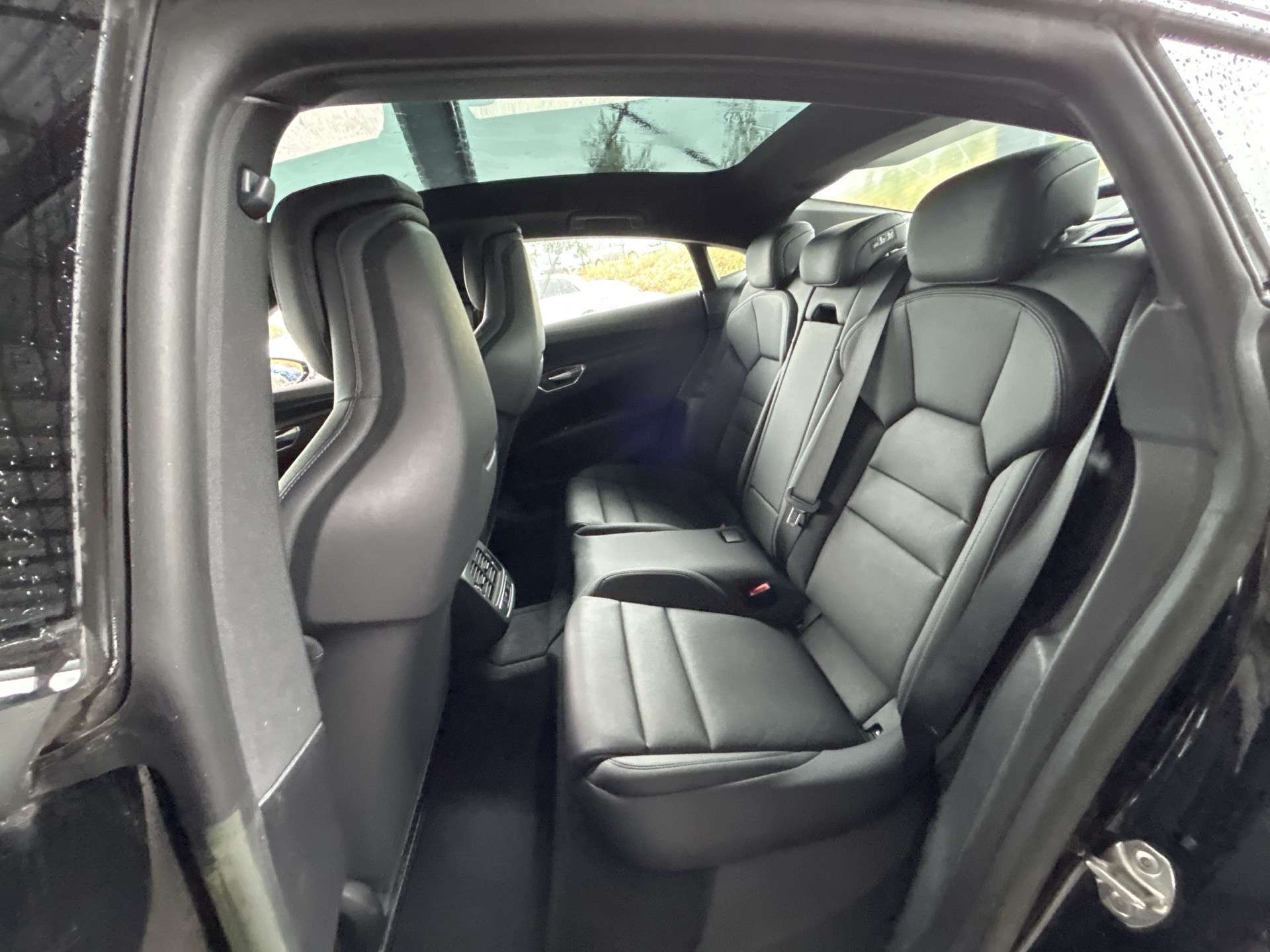 Fahrzeugbild eines Audi e-tron GT