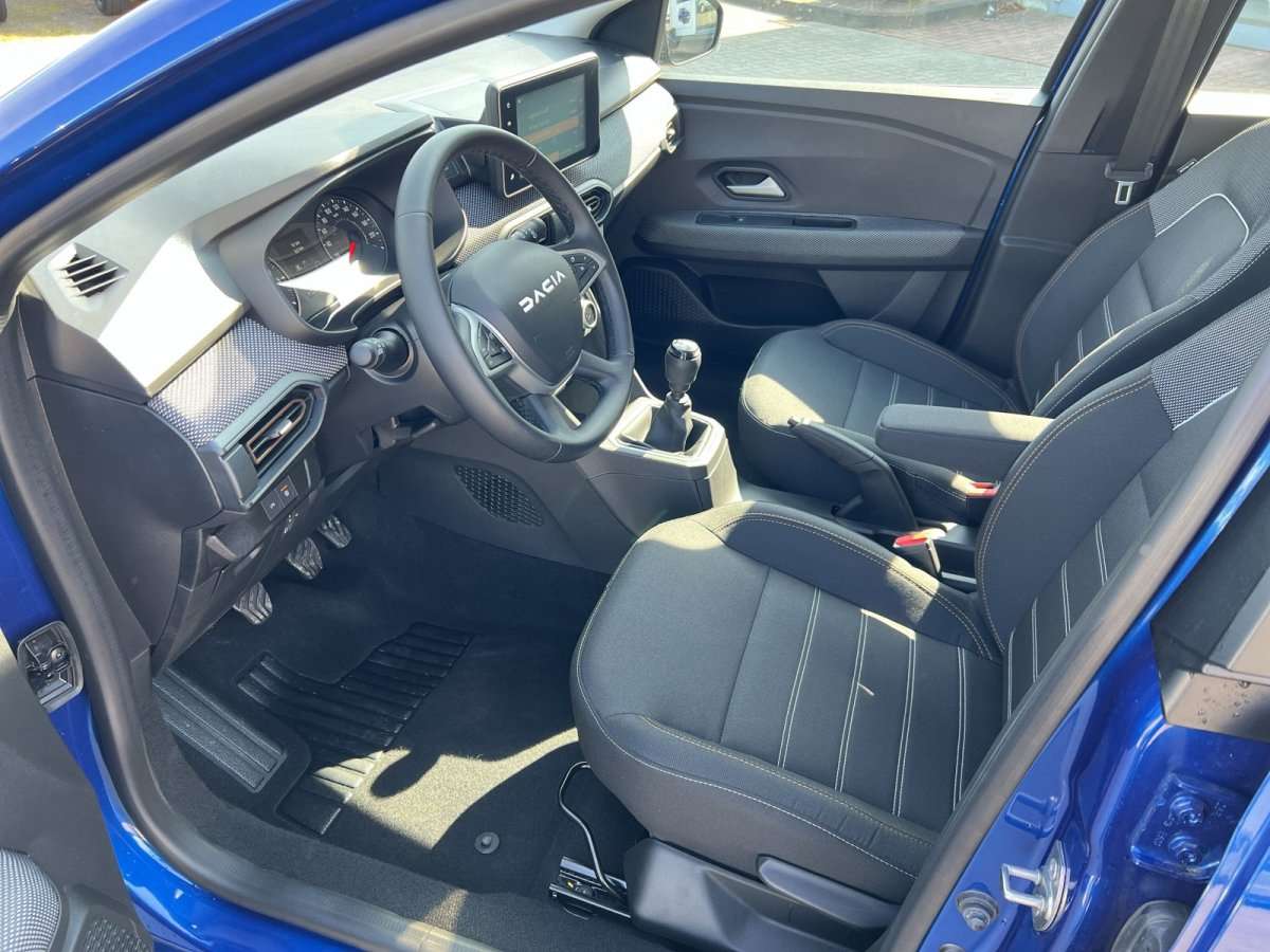 Fahrzeugbild eines Dacia Sandero