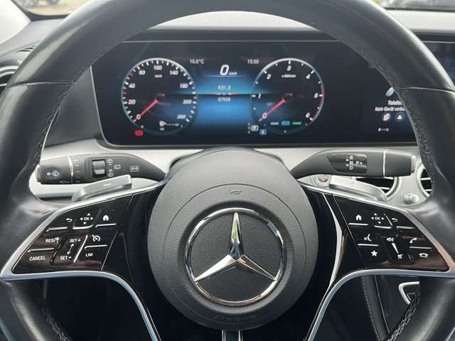 Fahrzeugbild eines Mercedes-Benz E-Klasse