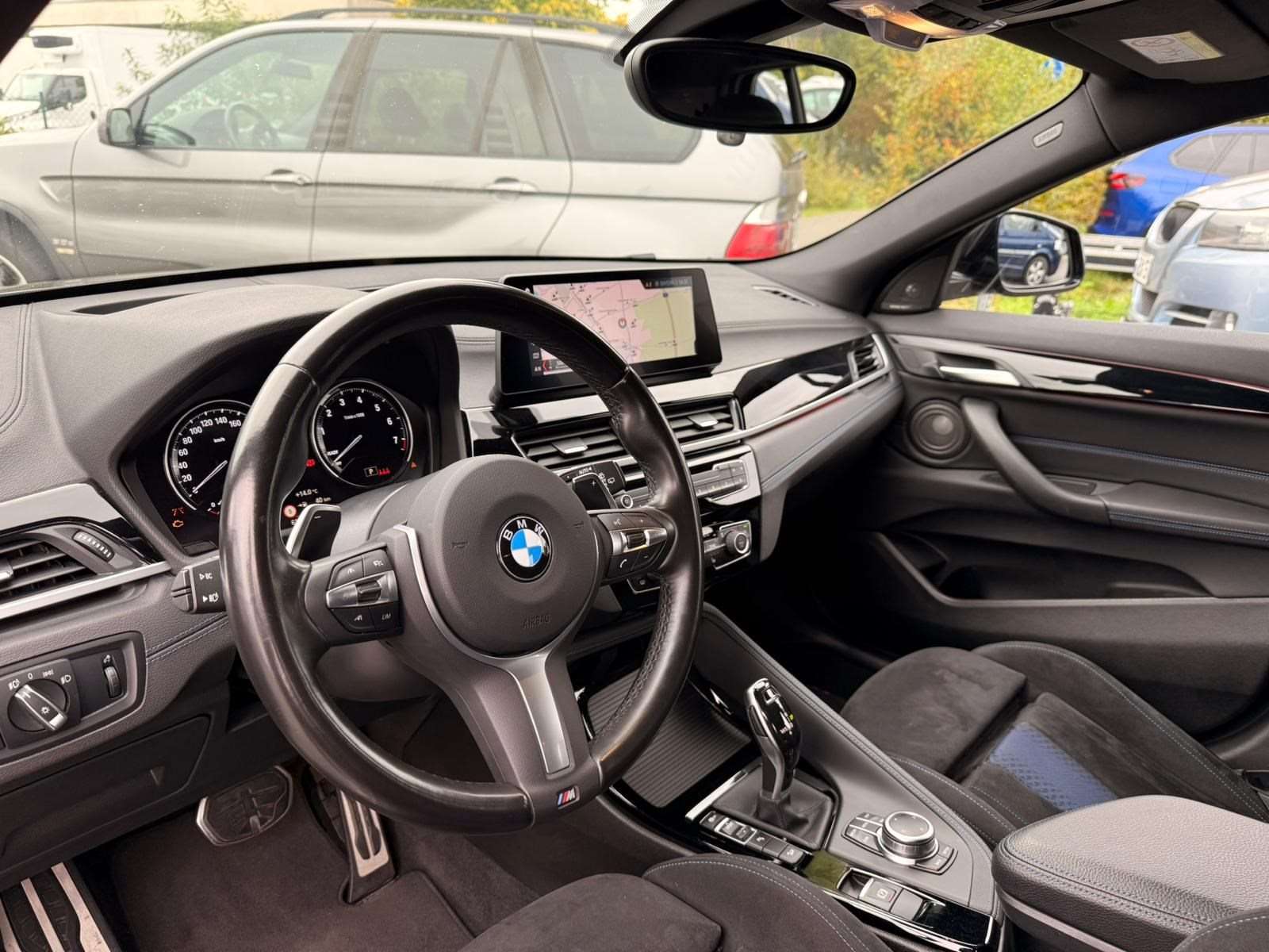 Fahrzeugbild eines BMW X2