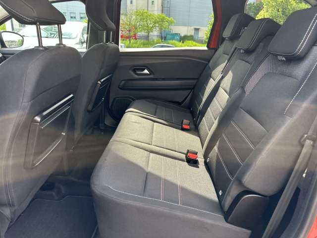 Fahrzeugbild eines Dacia Jogger