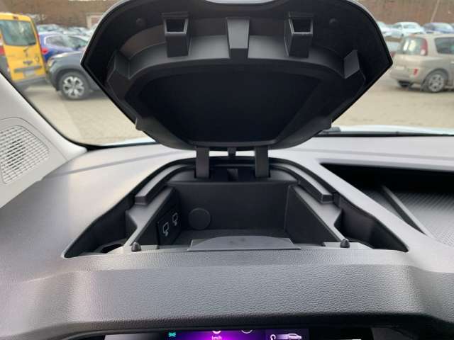 Fahrzeugbild eines Renault Kangoo E-TECH