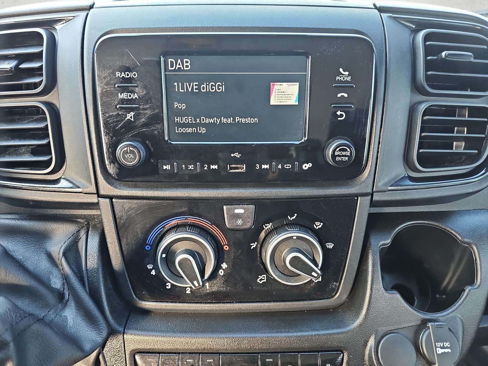 Fahrzeugbild eines Opel Movano