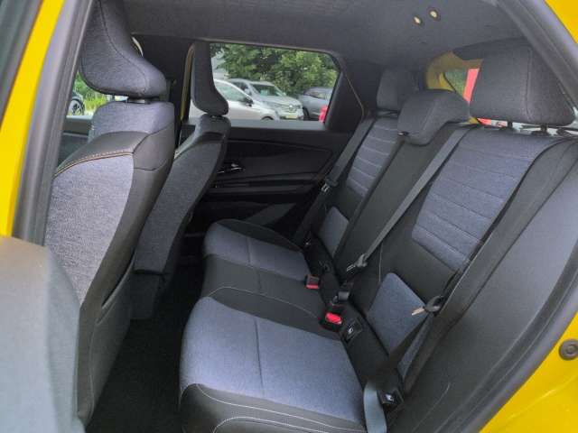 Fahrzeugbild eines Renault 5 E-TECH