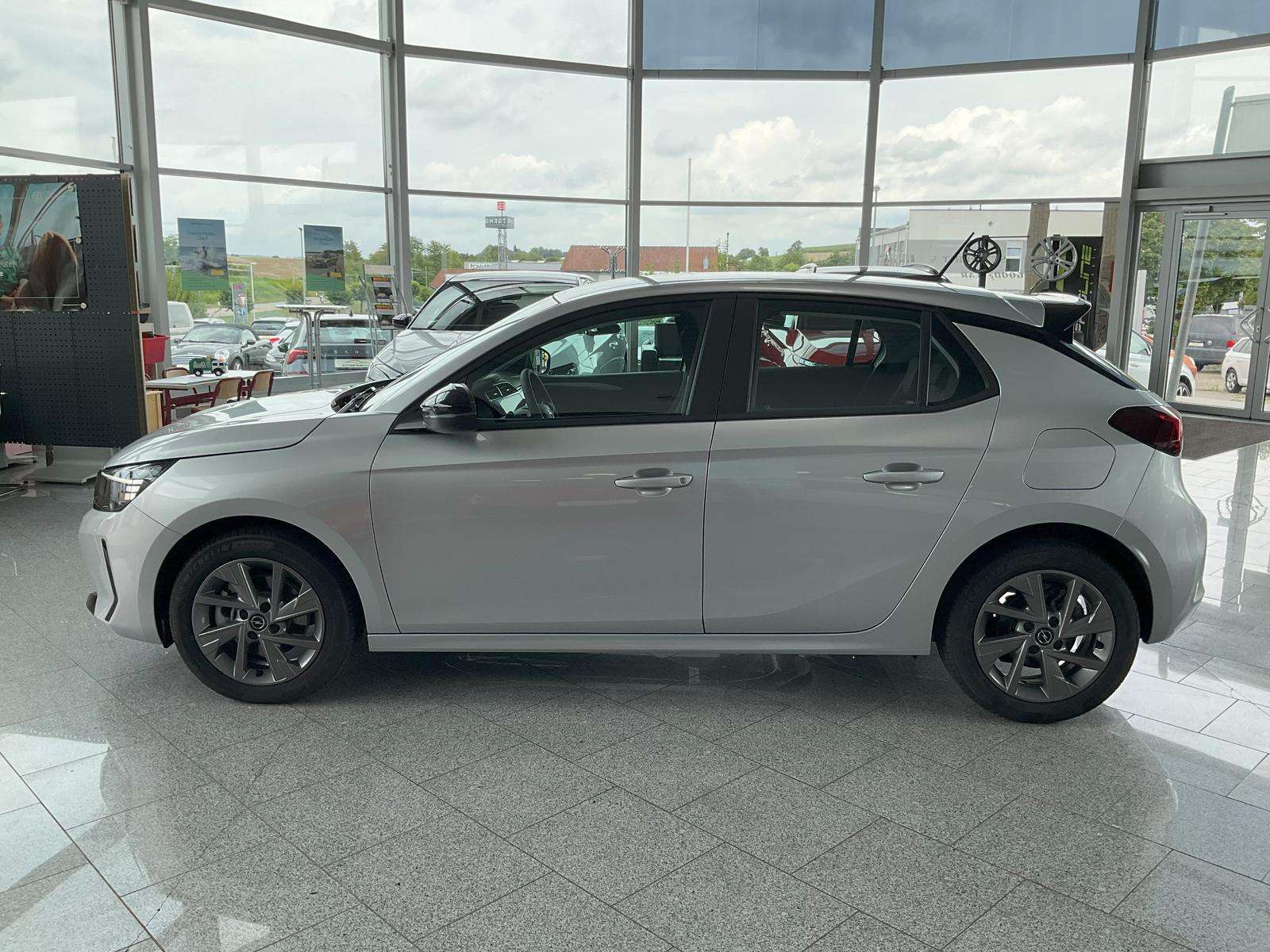 Fahrzeugbild eines Opel Corsa