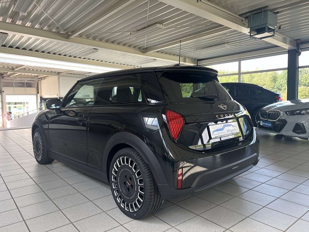 Fahrzeugbild eines MINI COOPER