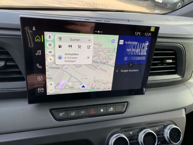 Fahrzeugbild eines Renault Master