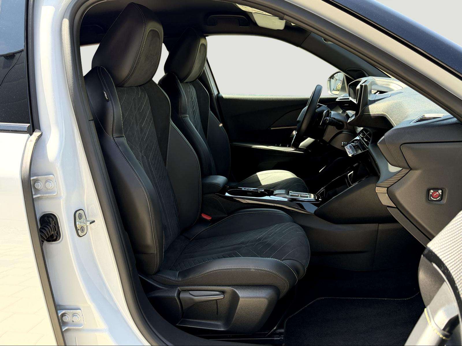 Fahrzeugbild eines Peugeot 2008