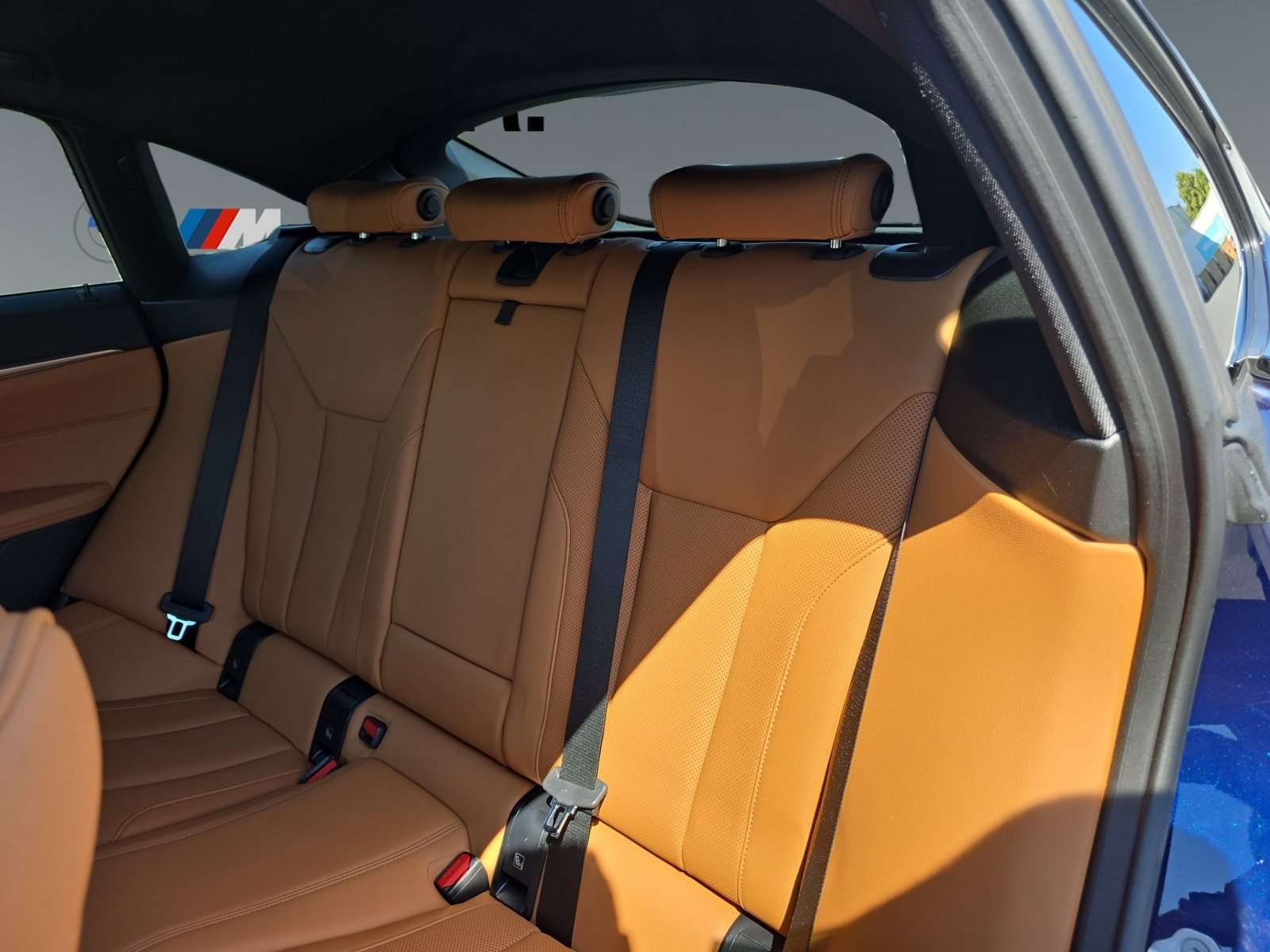 Fahrzeugbild eines BMW i4