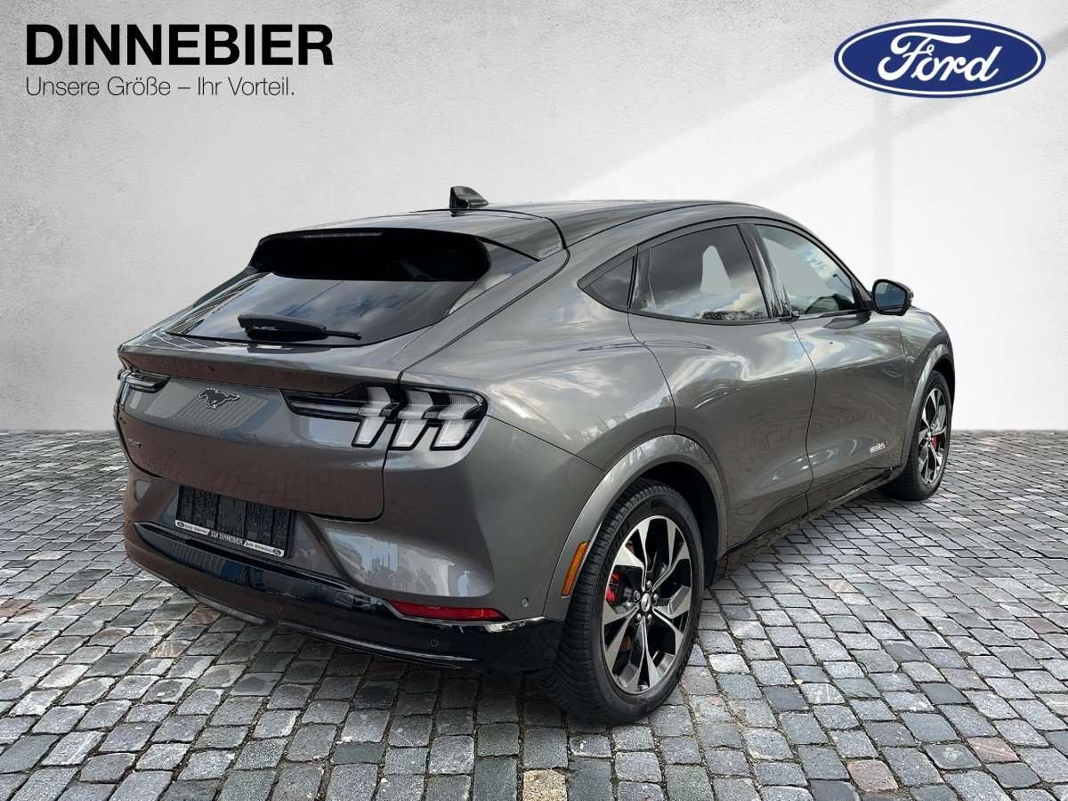 Fahrzeugbild eines Ford Mustang Mach-E