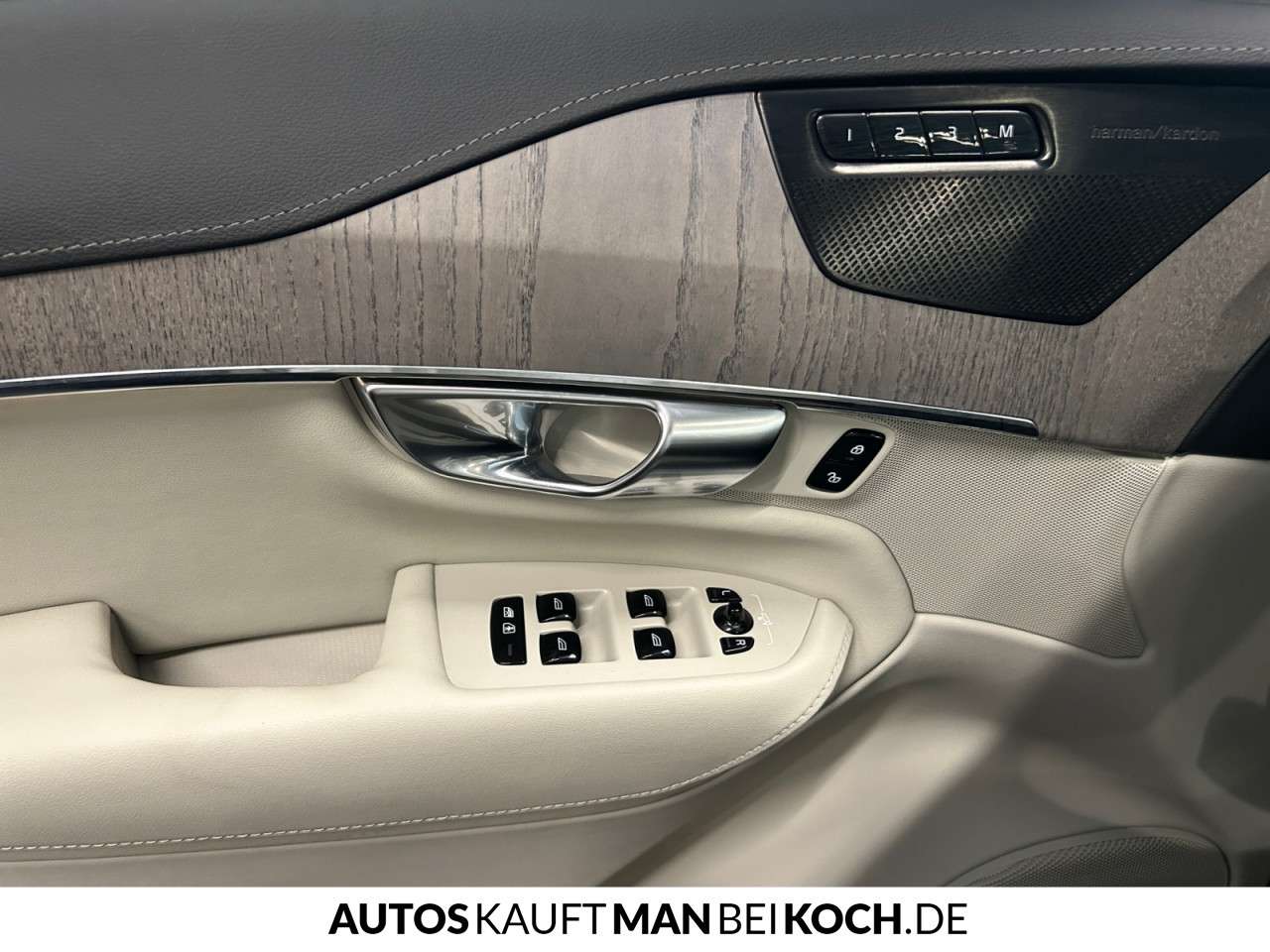 Fahrzeugbild eines Volvo XC90