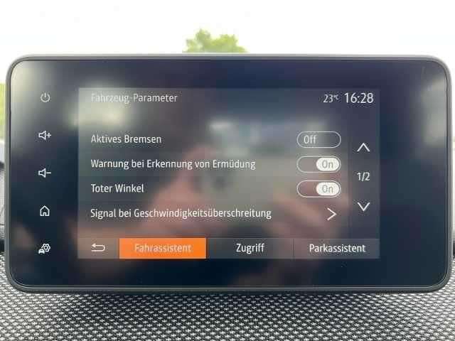 Fahrzeugbild eines Dacia Sandero