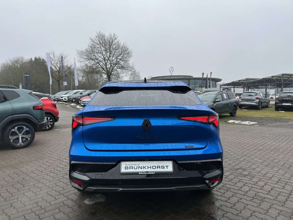 Fahrzeugbild eines Renault Rafale