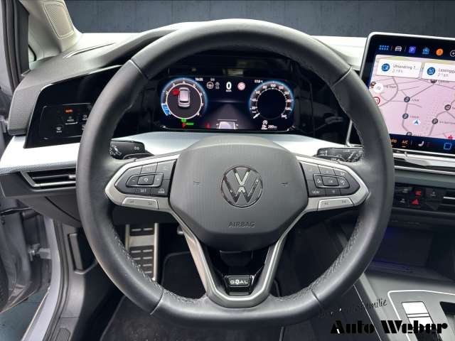 Fahrzeugbild eines Volkswagen Golf