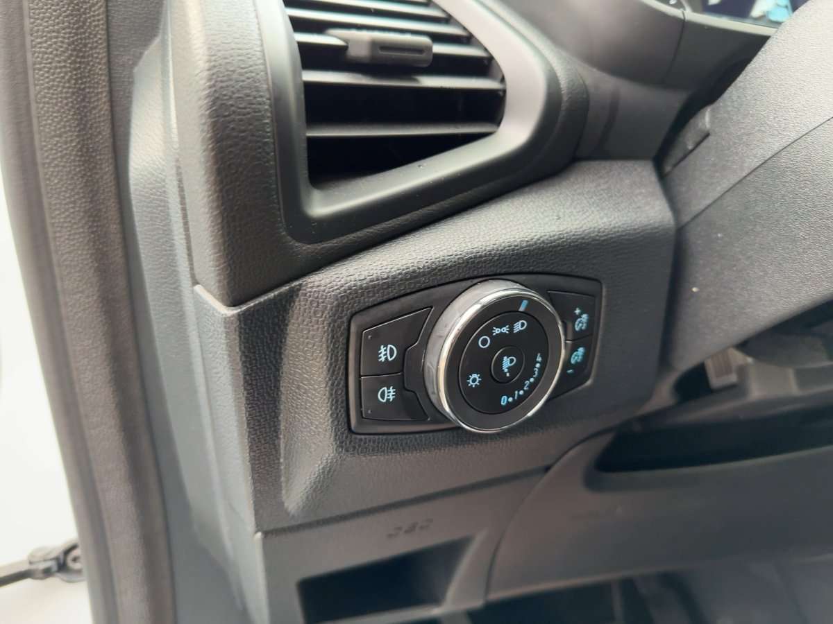 Fahrzeugbild eines Ford EcoSport