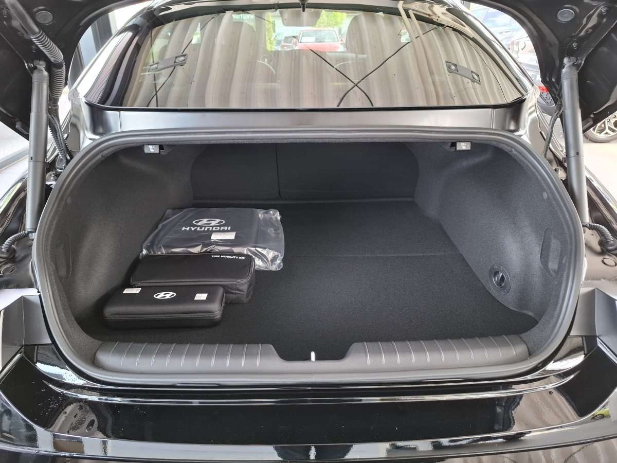 Fahrzeugbild eines Hyundai IONIQ 6