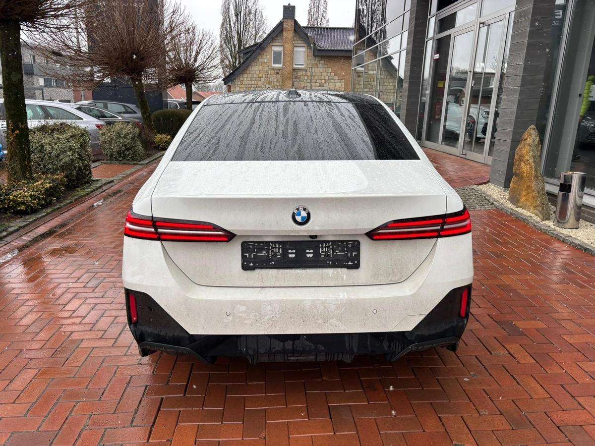 Fahrzeugbild eines BMW 5er-Reihe
