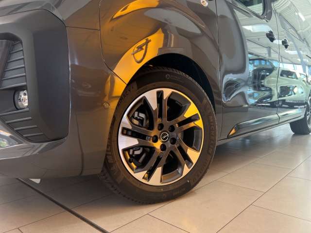 Fahrzeugbild eines Opel Zafira
