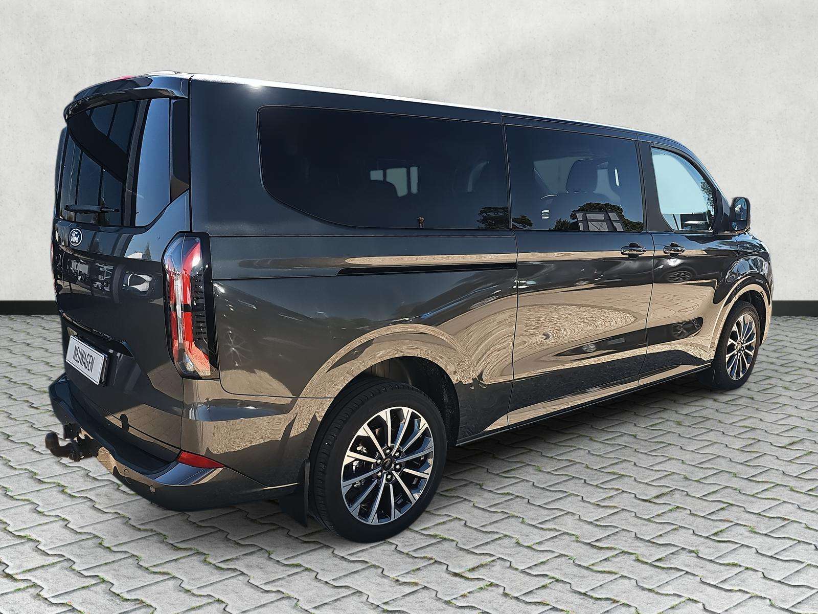 Fahrzeugbild eines Ford Tourneo Custom