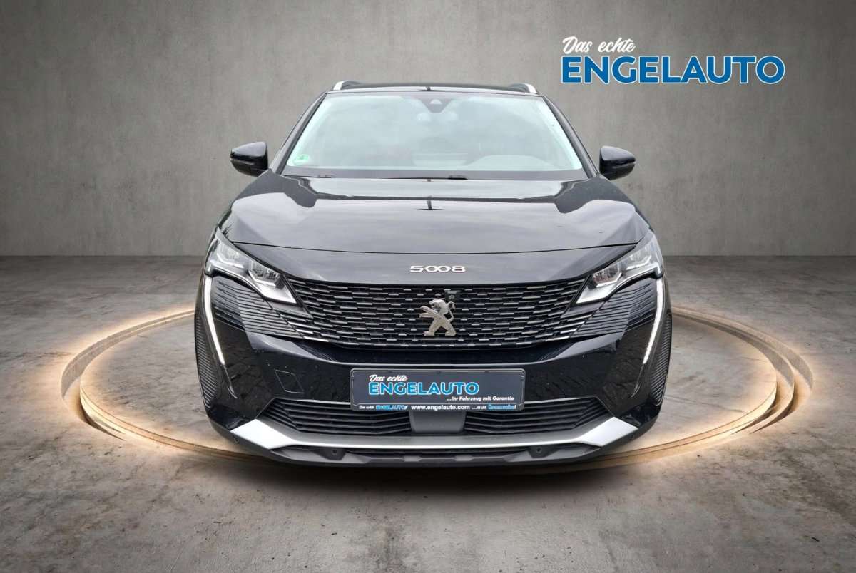 Fahrzeugbild eines Peugeot 5008