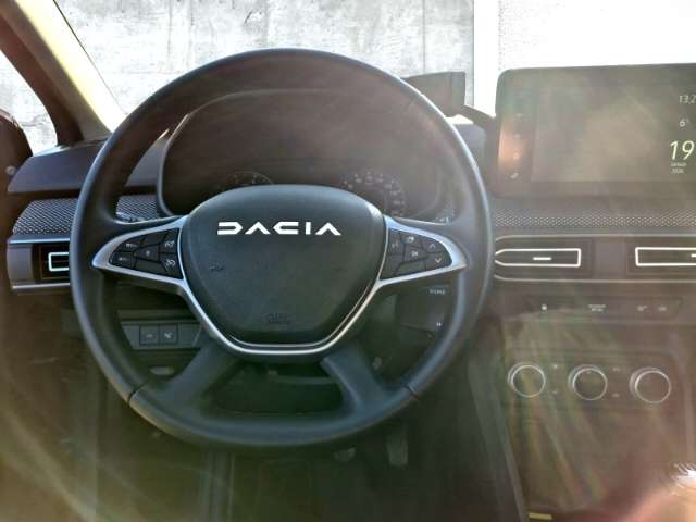 Fahrzeugbild eines Dacia Jogger