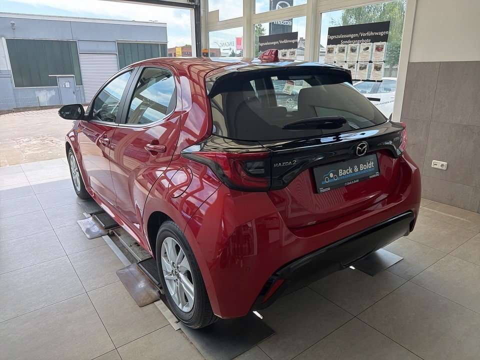 Fahrzeugbild eines Mazda Mazda2 Hybrid
